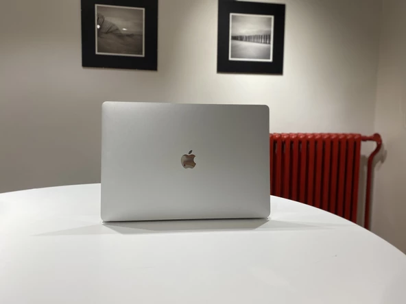 Apple A1707 MacBook Pro 15 Inch 2016 İ7 16GB 256GB Temi̇z Mağaza Garanti̇li̇