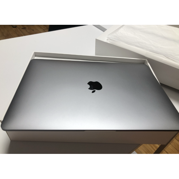 MacBook Ai̇r 13 Inc 2020 M1 8CPU 8GPU 8GB RAM 256 GB SSD