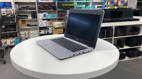 HP 2.El Notebook Elıtebook 820 G3 İ5 6200U 8Gb Ddr4 240Gb SSD 12.5''hd Sıfır Batarya B Kalite Laptop